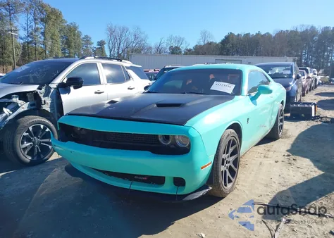2016 Dodge Challenger Sxt z USA, uszkodzony, nr VIN 2C3CDZAG0GH194962